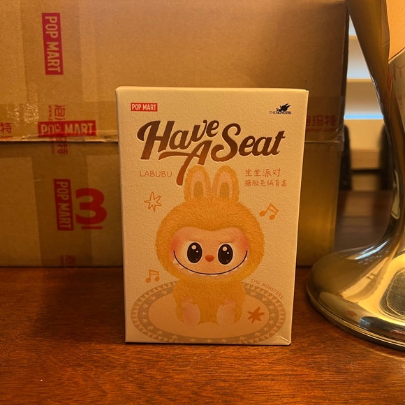 NIB Zizi Labubu Have a Seat Pop Mart - Picture 2 of 6